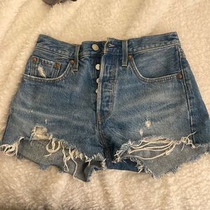 Levi’s 501 jean shorts